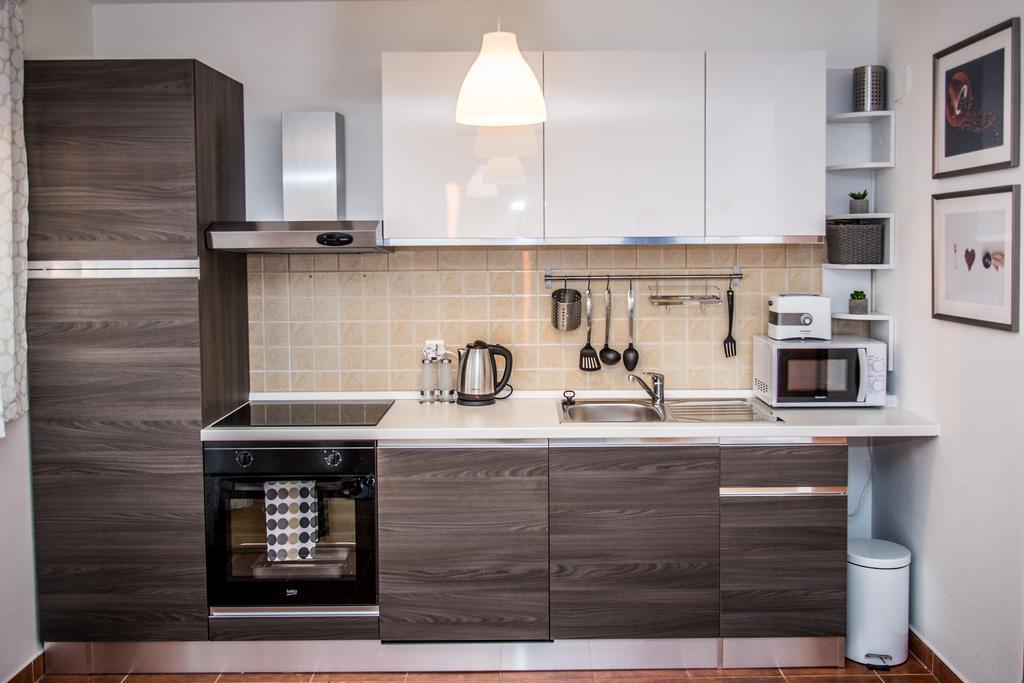 Apartment Roko Osijek Exteriör bild