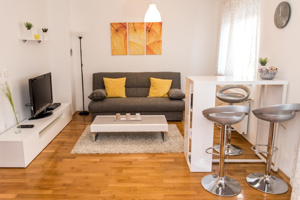 Apartment Roko Osijek Exteriör bild